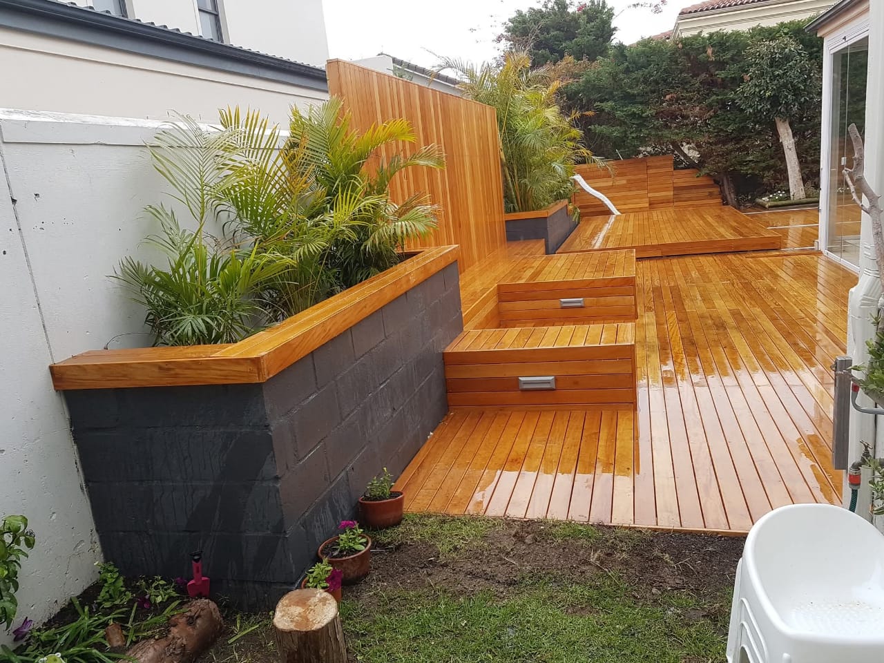 Modern Pergola Installation
